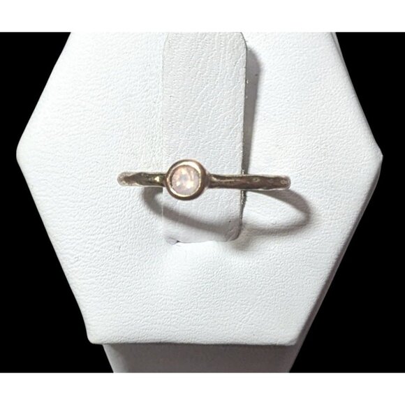 Minimalist Gold Tone Textured Ring With Tiny Pastel Pink Stone Size 4 - Picture 1 of 12